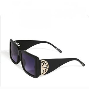 Chic Black Sunglasses with Gold Accents